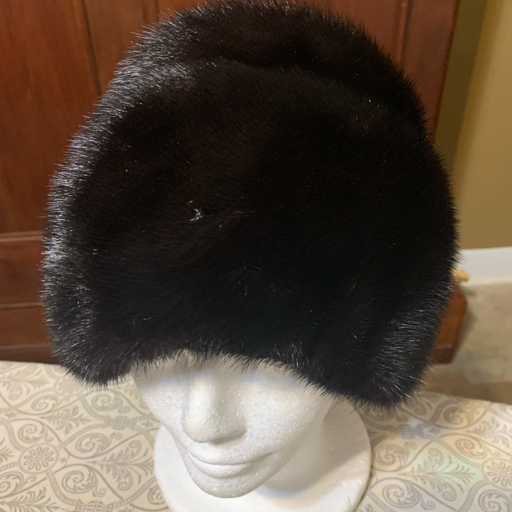 Vintage mink Bonwit Teller hat